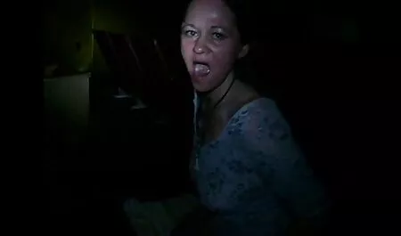 EIN TAG BEI DER ARBEIT free k4 porn