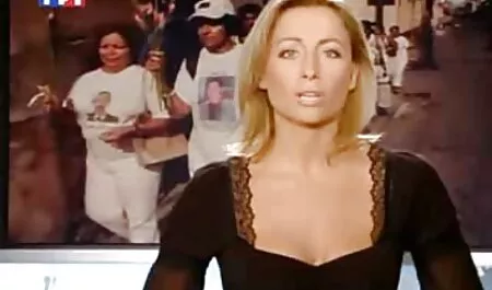 Heavyset Hündin sexfilme hd zeigt ihre üppigen Titten und Arsch